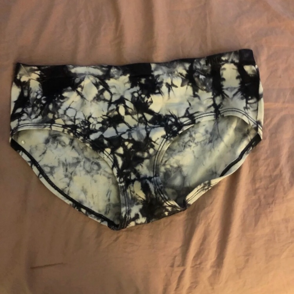 Pink/ Victoria Secret Panties Lot - Picture 2 of 6